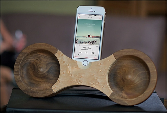 Drevený zosilňovač zosilnenia zvuku pre iPhone Dizajn vyrobený z drevenej zvukovej výstuže