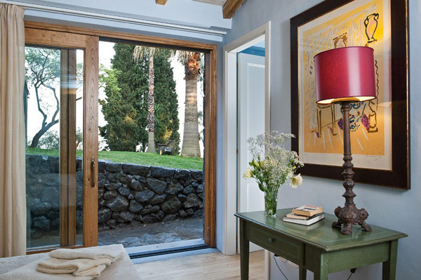 delle terre nere samozrejme vyzerá interiérový dizajn