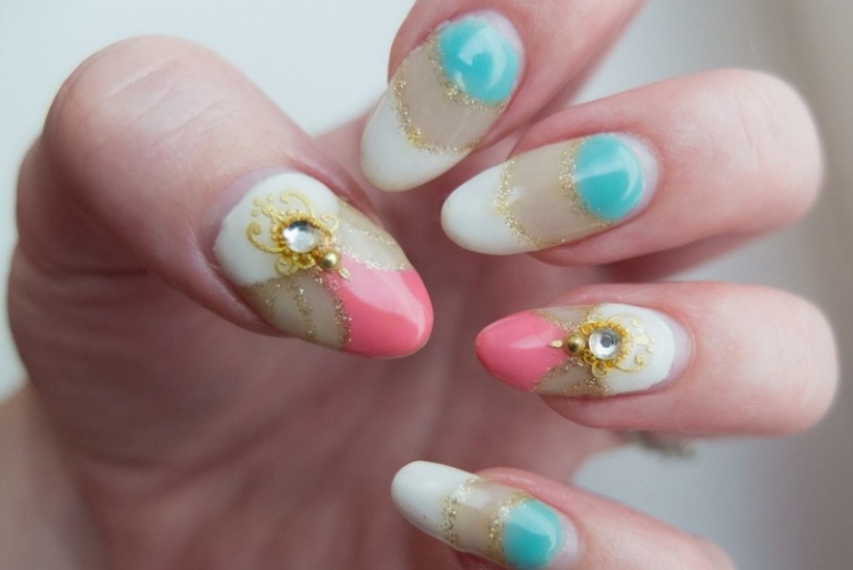 3D francúzsky nechtový dizajn zvýrazňuje kamienky