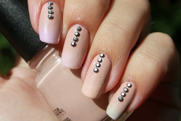 Pastelové farby s kamienkami