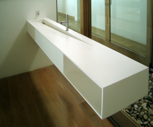 Moderný drez do chaty Umývadlo v modernom dizajne