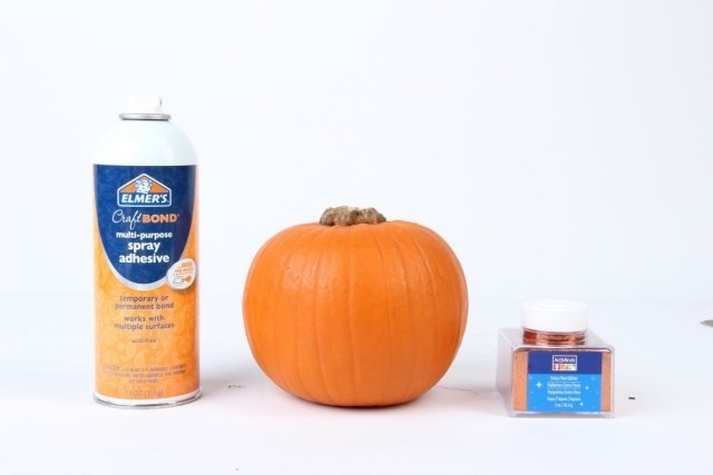 diy-trblietky-obrubníky-halloween-dekorácia-návod-materiály