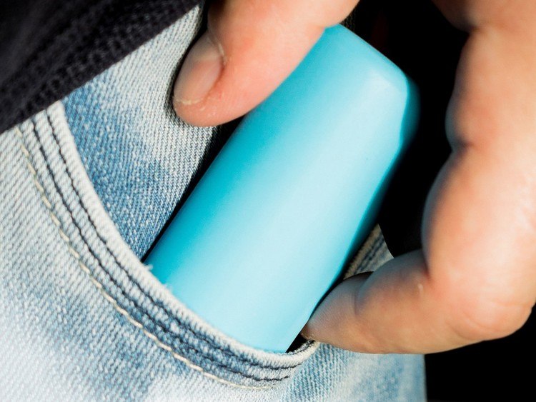 solárna nabíjačka-kompaktná-malá-vrecková