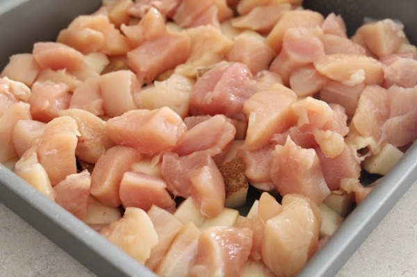 Pripravte hrášok Krok 1 Nakrájajte mäso