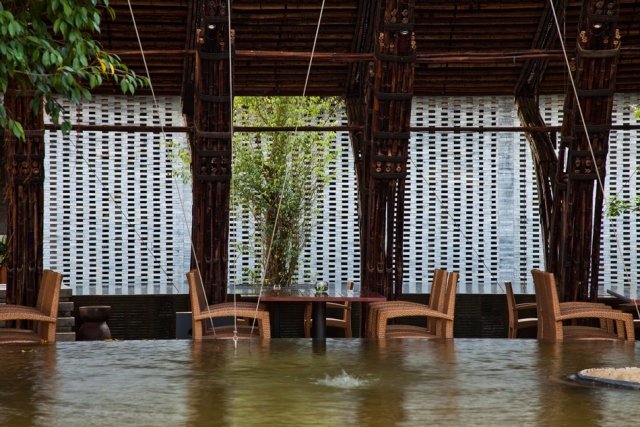 elegantná-obklopujúca-bambusová-rámová konštrukcia