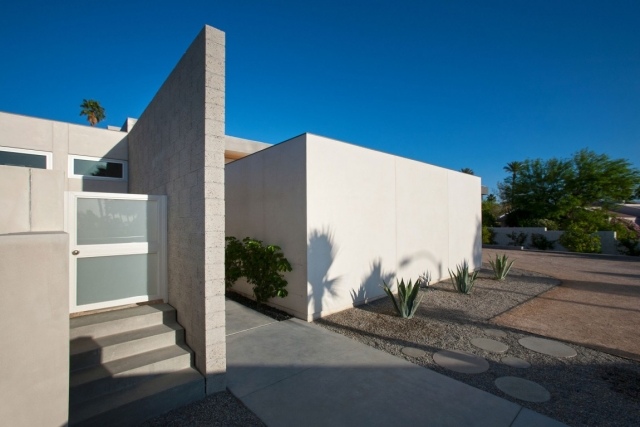 energeticky účinný exteriér domu vchodové úpravy