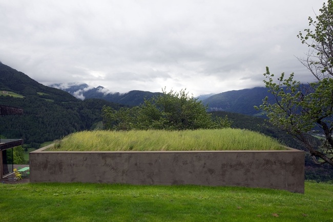 prázdninový dom architektúra betón zelená strecha burgmeisterwolf architekti prázdninový dom architektúra betón zelená strecha burgmeisterwolf