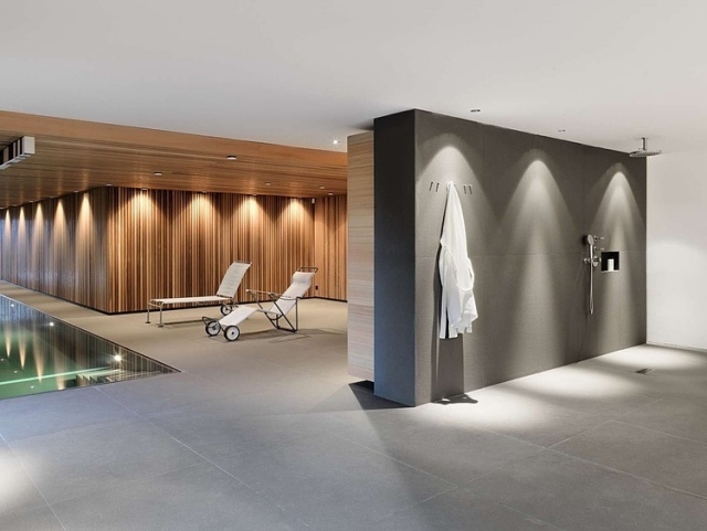 prázdninový dom švajčiarske Alpy vlastný bazén ralph germann moderný prázdninový dom švajčiarske Alpy vlastný bazén ralph germann