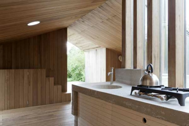 Drevená záhradná kôlňa nápady na kuchynský ostrov Nápady na zariadenie záhradnej chatky, varenie ostrovného plynového sporáka