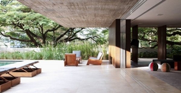 Exteriér domu s plochou strechou StudioMK27