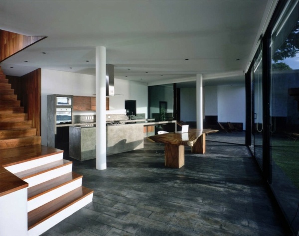 casa diaz moderná kuchyňa drevený kameň casa-diaz-moderná-kuchyňa-drevo-kameň