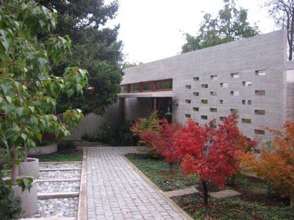 moderná záhrada domu