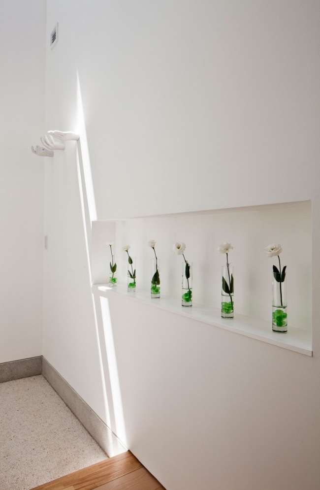 moderná obytná budova zen vstupná hala dekorácie vázy