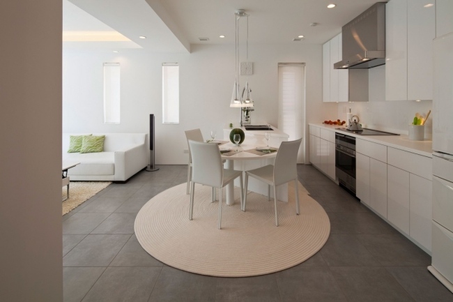 kuchynské vybavenie zen vysoký lesk biela jedálenská časť okrúhly stôl