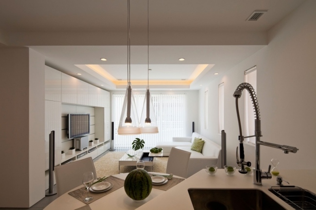 Dom zen zariaďovací obývací priestor kuchyňa biela