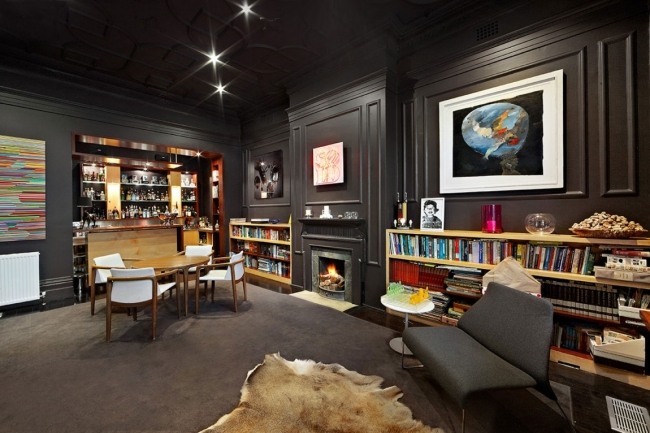 dom austrália čítanie rohový bar domu čierne steny panely dom čítanie rohový bar domu čierne steny panely