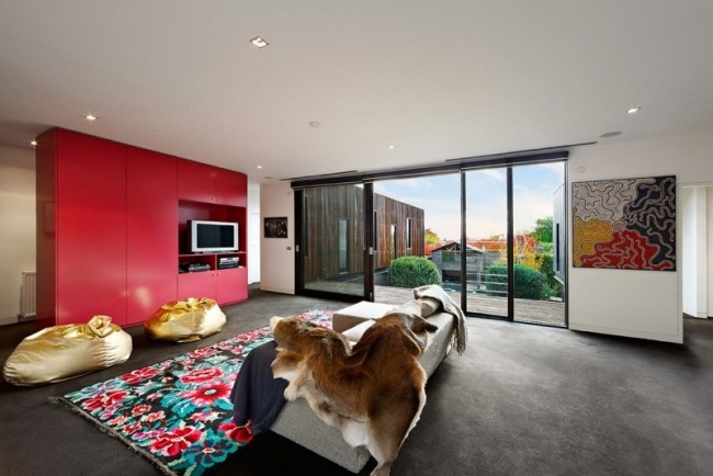 Armadale house Australia moderný dekor sedacie vaky zlaté Armadale dom moderné zariadenie sedacie vaky zlaté