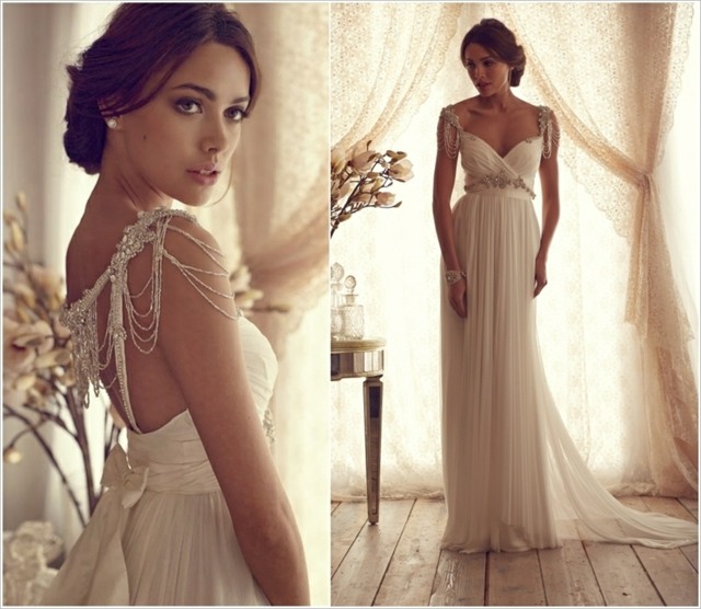 Biele, romantické svadobné šaty s perleťovou ozdobou na chrbte svadobné šaty bella naija elegantné šumivé biele