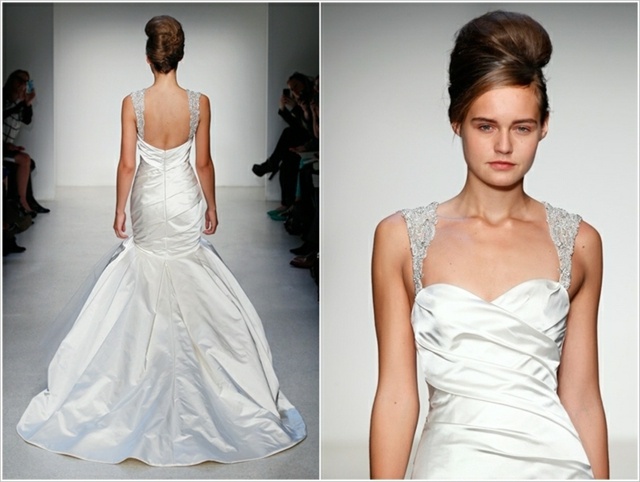 Jednoduché svadobné šaty s korálkovými ramienkami colin cowie svadby jednoduché morské panny svadobné šaty