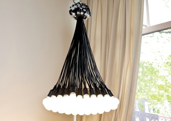 zaujímavý luster bizarný luster