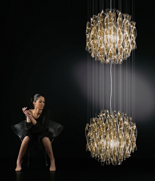 zlaté lustre Zlaté trblietavé lustre