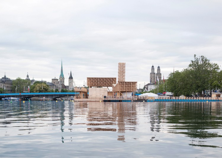 multifunkčná plošina z dreva drevo-pavilón-zurichsee-kustwerk-veža