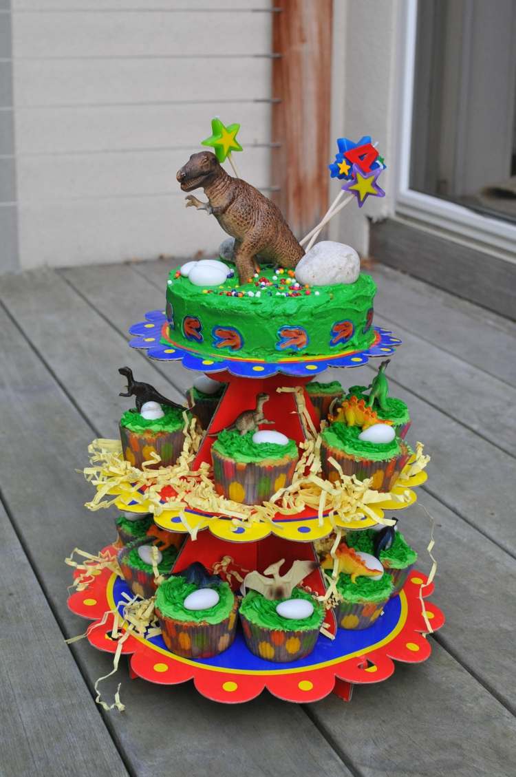 dinosaurie torty cupcakes narodeninové dekoračné hračky narodeninové sviečky