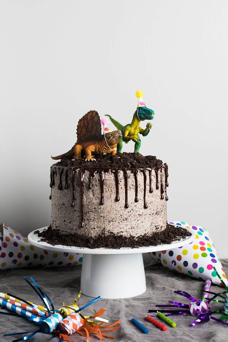 dinosauria torta pre deti narodeninové dekoračné figúrky oreo