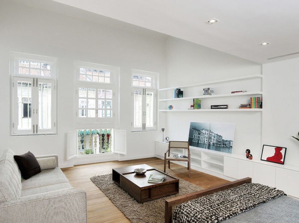 Radový dom je moderný v obývačke v Singapure