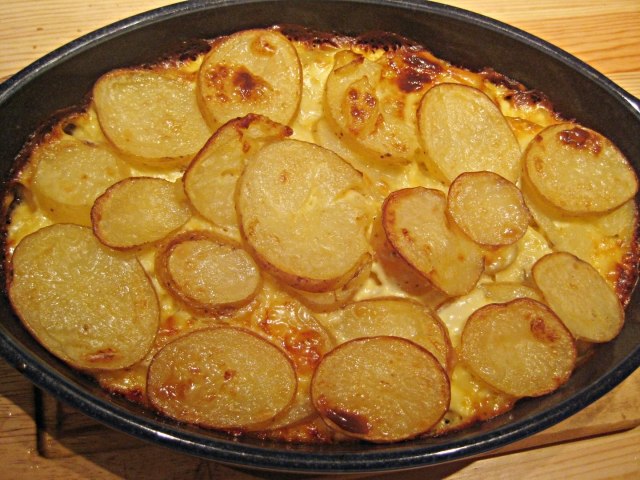 lahodný-zemiaky-pečenie-šupka-zdravý-nápad