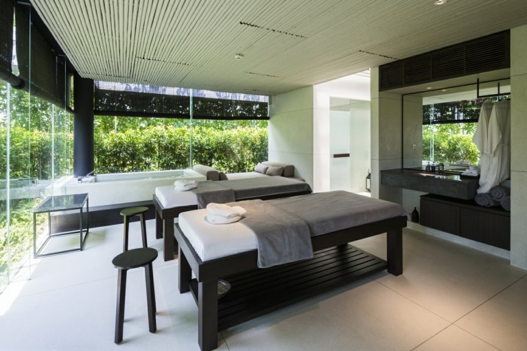 Bambusové žalúzie zaručujú ďalšie súkromie vo wellness centre