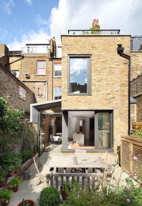 Remeselný viktoriánsky radový dom Tower House