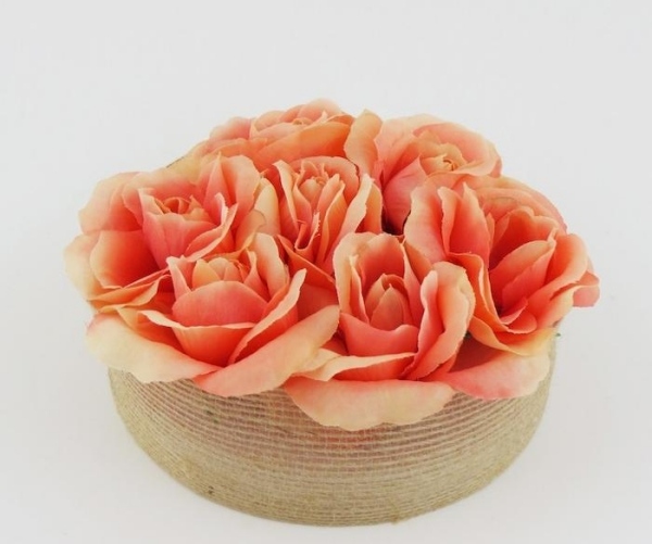 ruže-diy-stred-kus-nápad-nápad-stôl-dekorácia