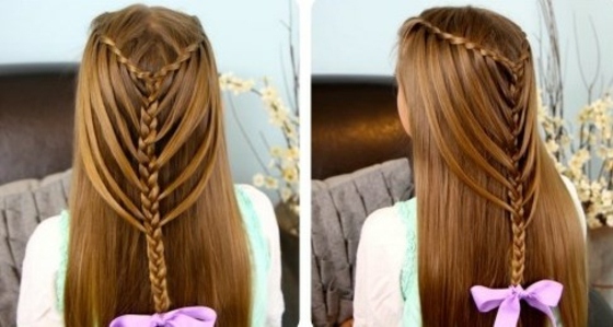 skvelý-účes-s-malými-vrkočmi-a-mašľou