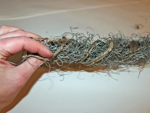 pohrávať si s nápadmi na veľkonočné hniezdo v španielskom machu