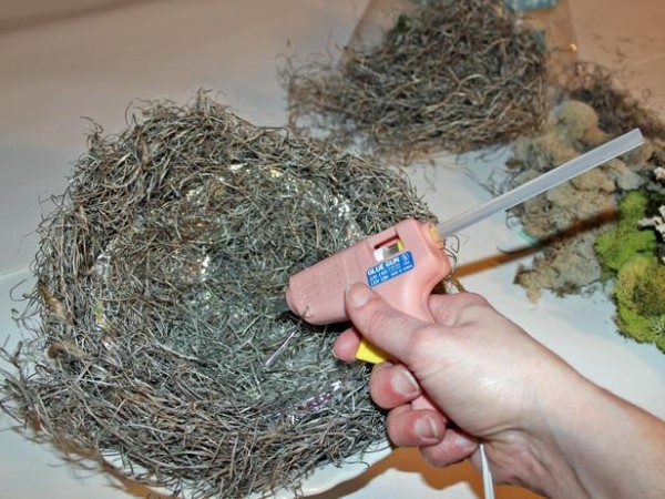 horúca lepiaca pištoľ ružové použitie-veľkonočné dekorácie drotárske hniezdo