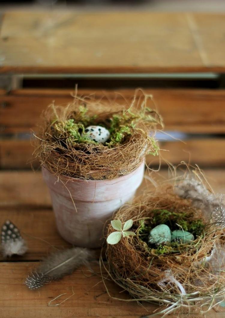 nápad na veľkonočné vajíčka hniezdo-drotár-modro-škvrnité-rustikálne