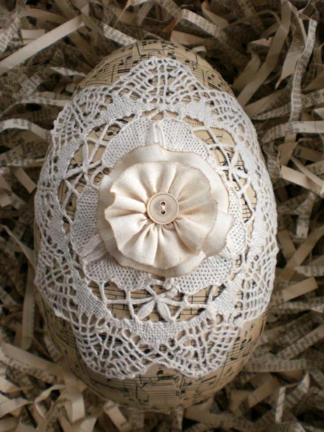 ozdobiť kvetinový vzor biela háčkovaná látka kvet