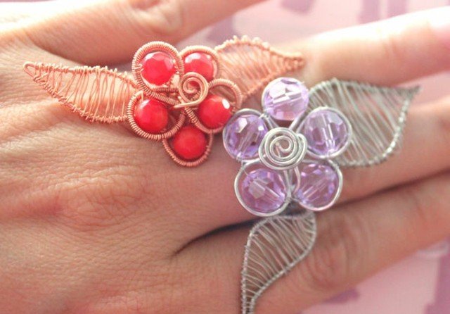 kvety motív korálky sklenený plastový drôt