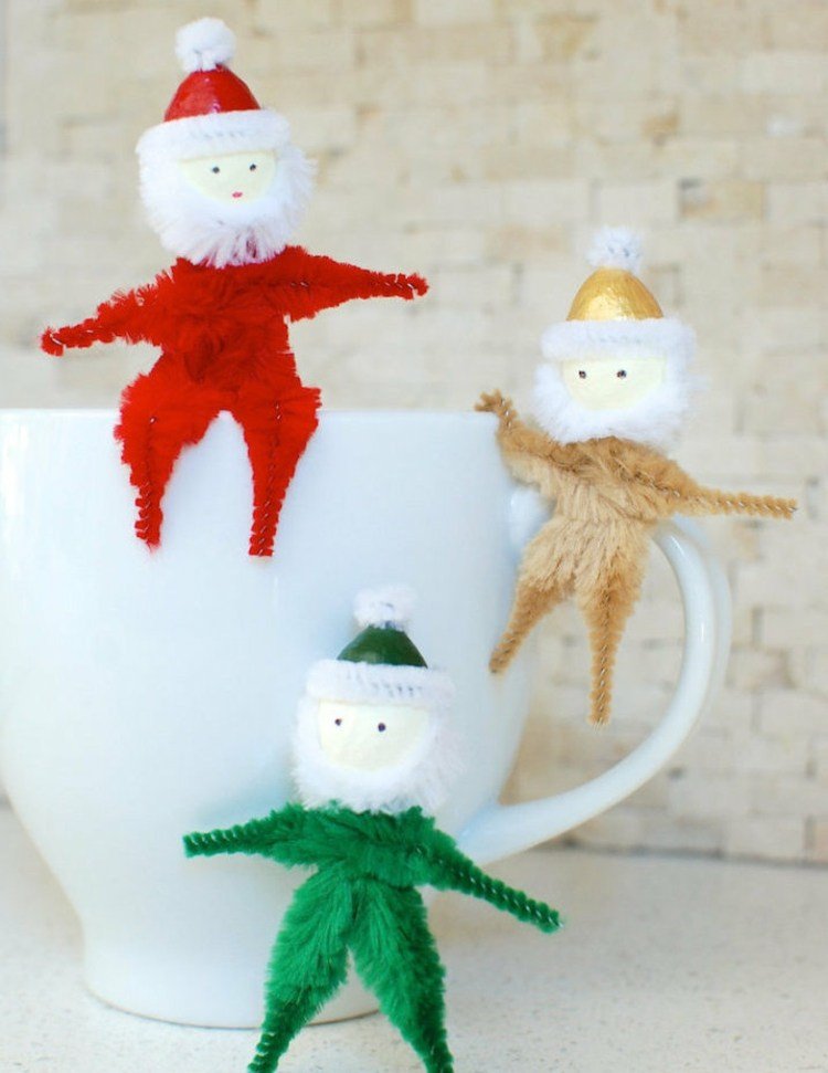 Čističe potrubí sa často používajú na ručné práce nikolaus-drotár-plyšový-drôt-čistič-rúr-tvar-hviezda-červeno-zlatozelený