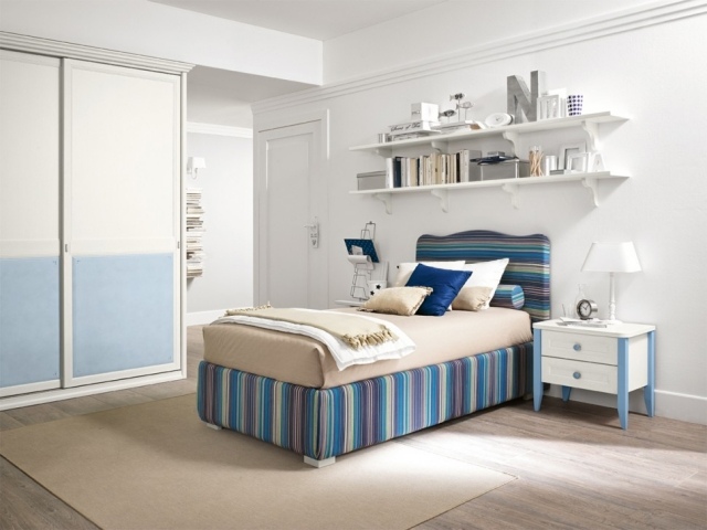 Čalúnená posteľ-pruhované-miestnosť pre mládež-dizajn-drevený nábytok