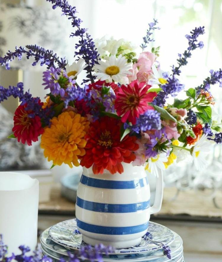 letná kytica-farebné-kvetinové-textúry-červeno-žlté-georgíny