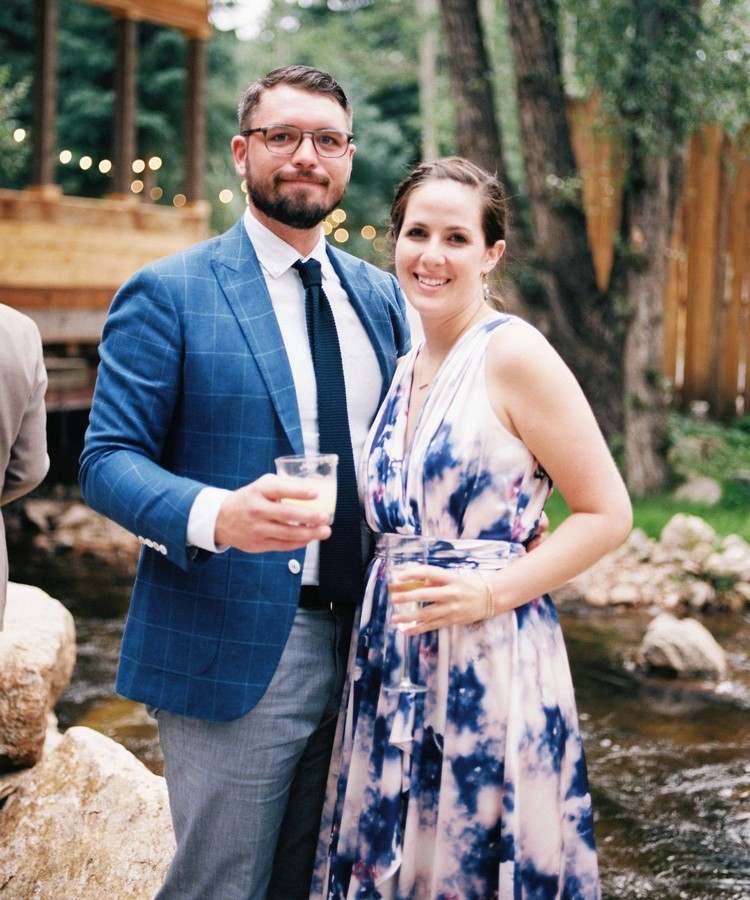 jednoduché účesy pre svadobných hostí účes muža a ženy