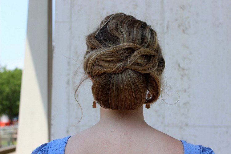 updos svadobný hosť dámy chignon