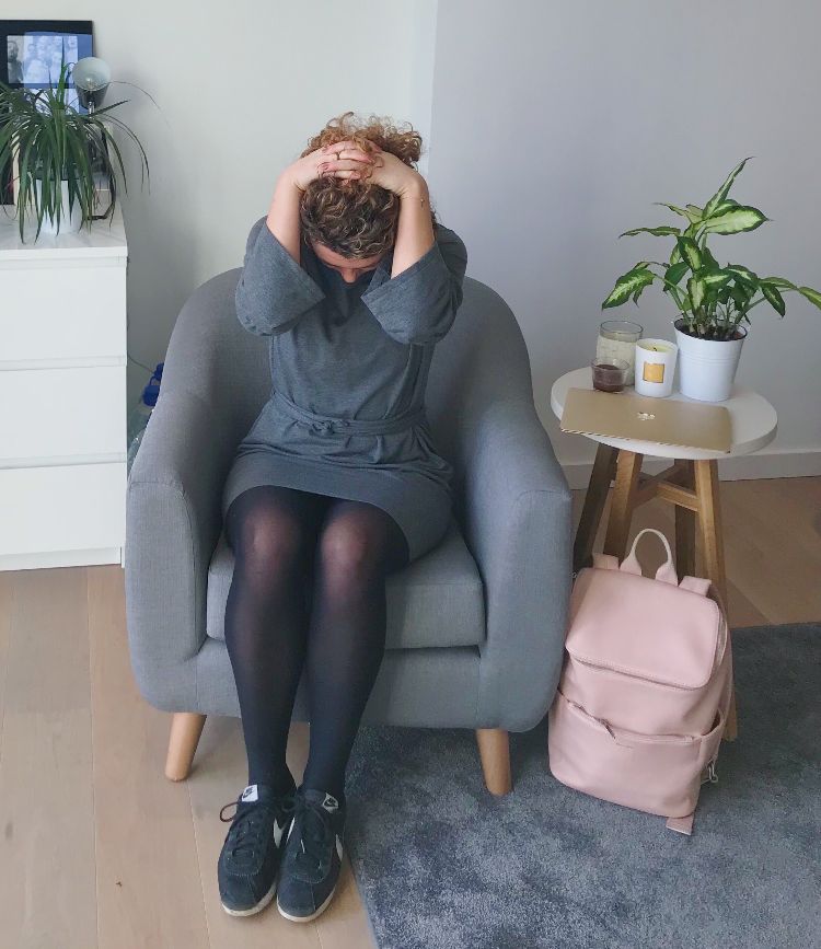 cviky na krk proti bolestiam krku tesný krk uvoľniť svaly krku bolesť krčka maternice