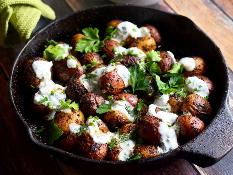 Raclette recepty nápady srdečný-kuchár-panvica-gril-rúra