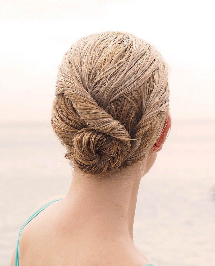 praktické plážové účesy urobte si drdol na mokré vlasy