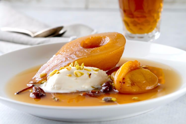 ľahké-zdravé-jesenné recepty-pošírovaný-hruškový-jogurt