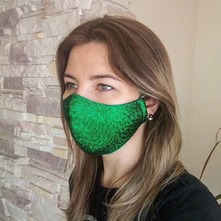 zelený trblietavý respirátor