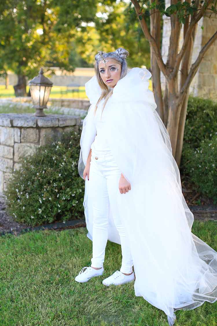 jednorožec-kostým-dámy-biela-účes-make-up